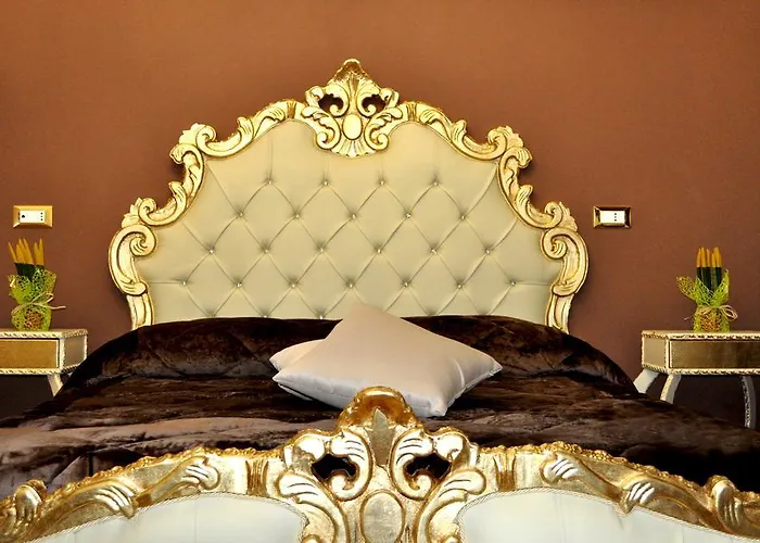 Des ArtistesHotel Napoli